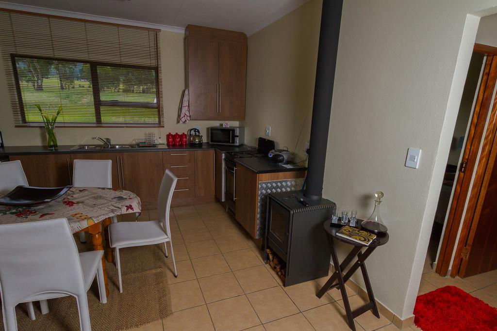Forellenhof Guest Farm Wakkerstroom Dış mekan fotoğraf