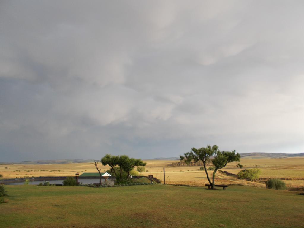Forellenhof Guest Farm Wakkerstroom Dış mekan fotoğraf